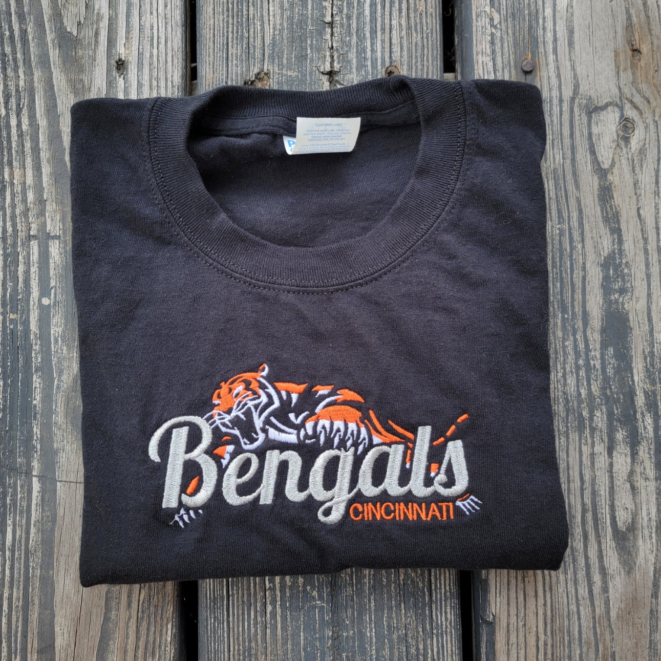 CHILD LONG-SLEEVE - SILVER POUNCE EMBROIDERY